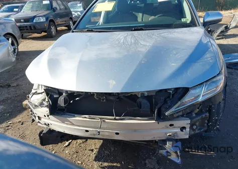 2019 Toyota Camry Le z USA, uszkodzony, nr VIN 4T1B11HK8KU854906